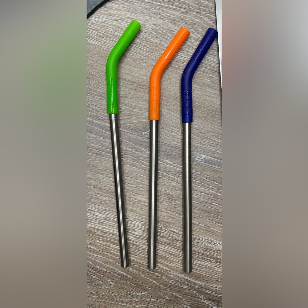 Assortment of Kitchen Items - Picture 5 of 6